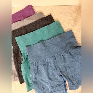 Gym Shorts YEREO